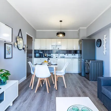 Peale's 2-bedroom In Mackenzie شقة